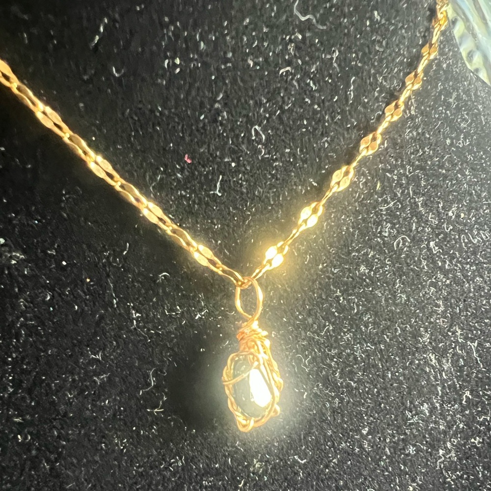 Deep Green Gemstone Choker on Sparkly Gold Chain — 14" Fit - Picture 4 of 17